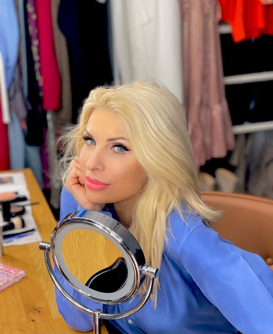 Instagram  σκάνδαλο Μενεγάκη