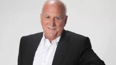 Γενέθλια για τον Γιώργο Παπαδάκη - Το ξέφρενο πάρτυ και η ξεκαρδιστική τούρτα