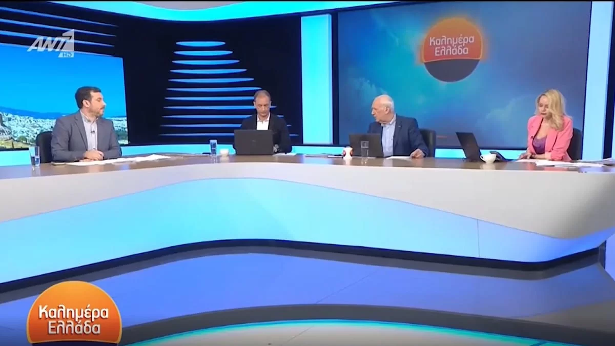 Σοκαρισμένος ο Γιώργος Παπαδάκης - Επιτέθηκαν στο συνεργείο του ΑΝΤ1 την ώρα που ήταν σε ζωντανή μετάδοση