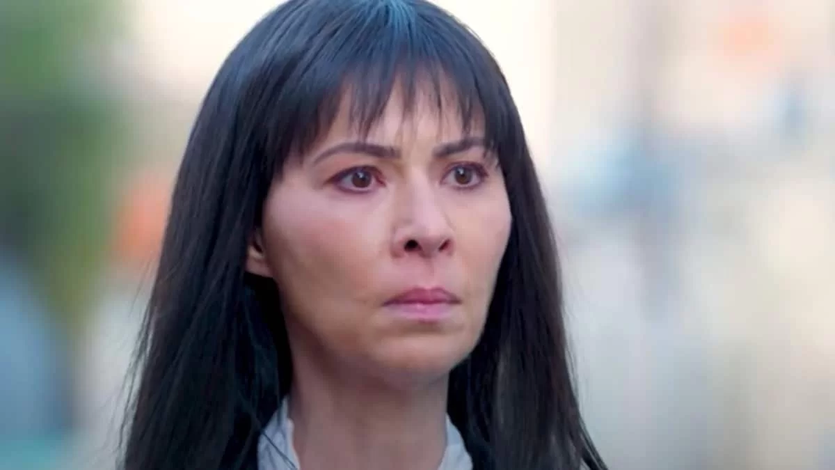 Η Γη της Ελιάς: Ξαφνική συνάντηση για Βασιλική και Αρετή! Ηλεκτρισμένη η ατμόσφαιρα