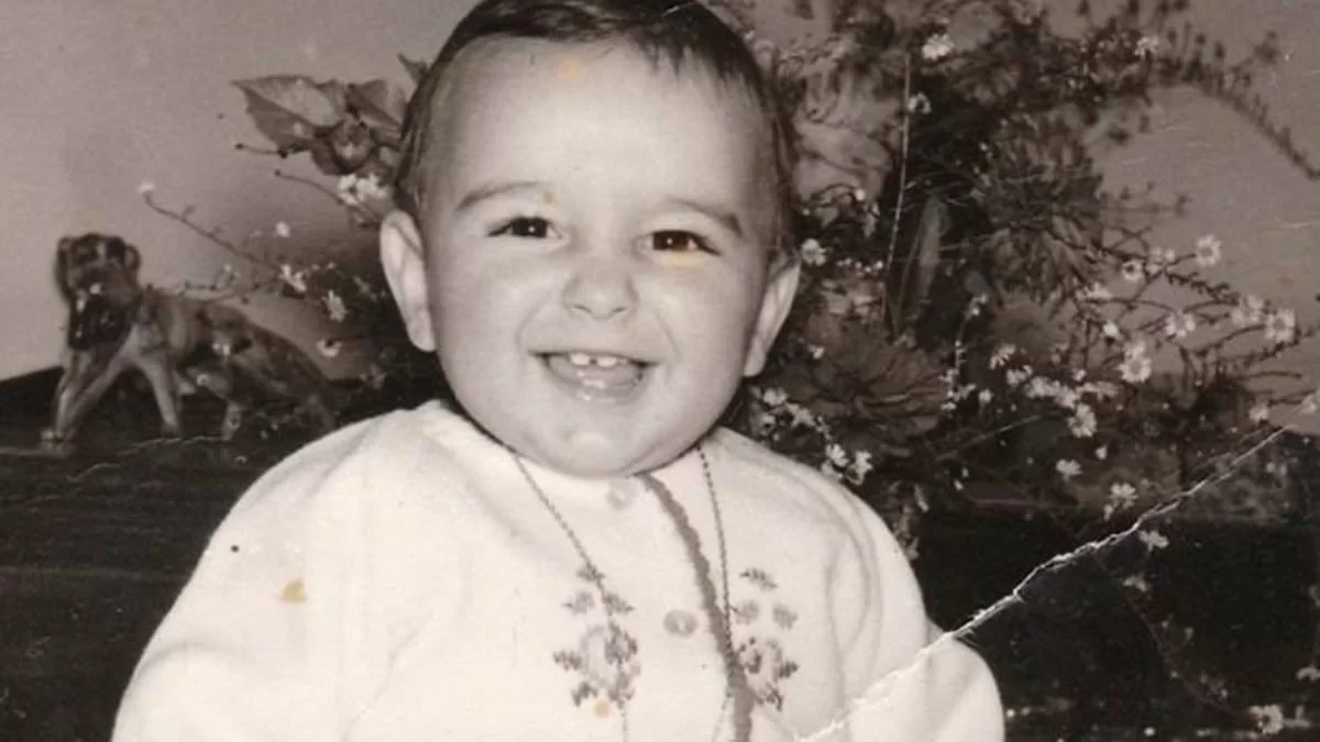 Insta poll: Ποιος γνωστός Έλληνας ηθοποιός είναι στην φωτογραφία;