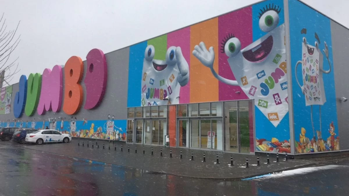 Γκρεμίζεται η αυτοκρατορία των Jumbo - Σάλος με τις φωτογραφίες που διέρρευσαν