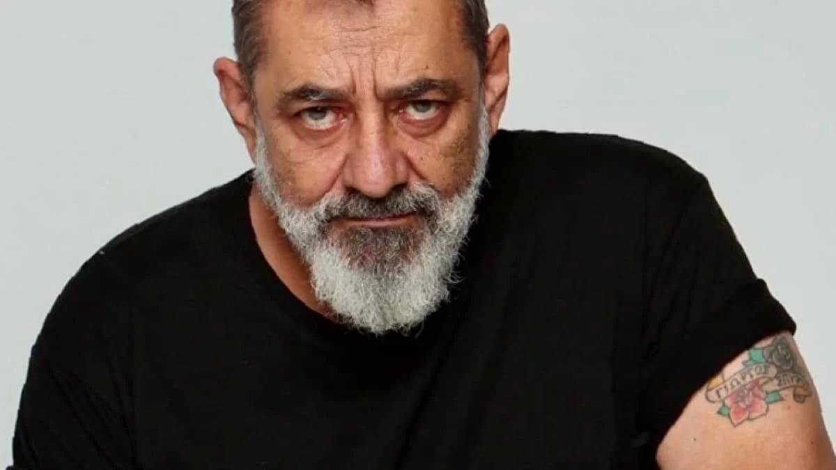 Αντώνης Καφετζόπουλός: «Περίμενα σε ένα μπαρ στην ουρά το ποτό μου και με έπιασαν...»