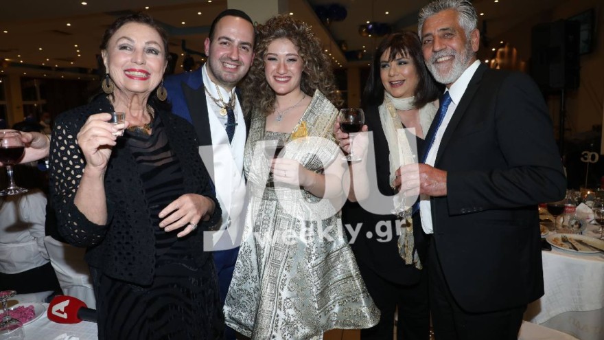 Μαυρίκιος Μαυρικίου και Ιλάειρα Ζήση με επώνυμος φίλους τους