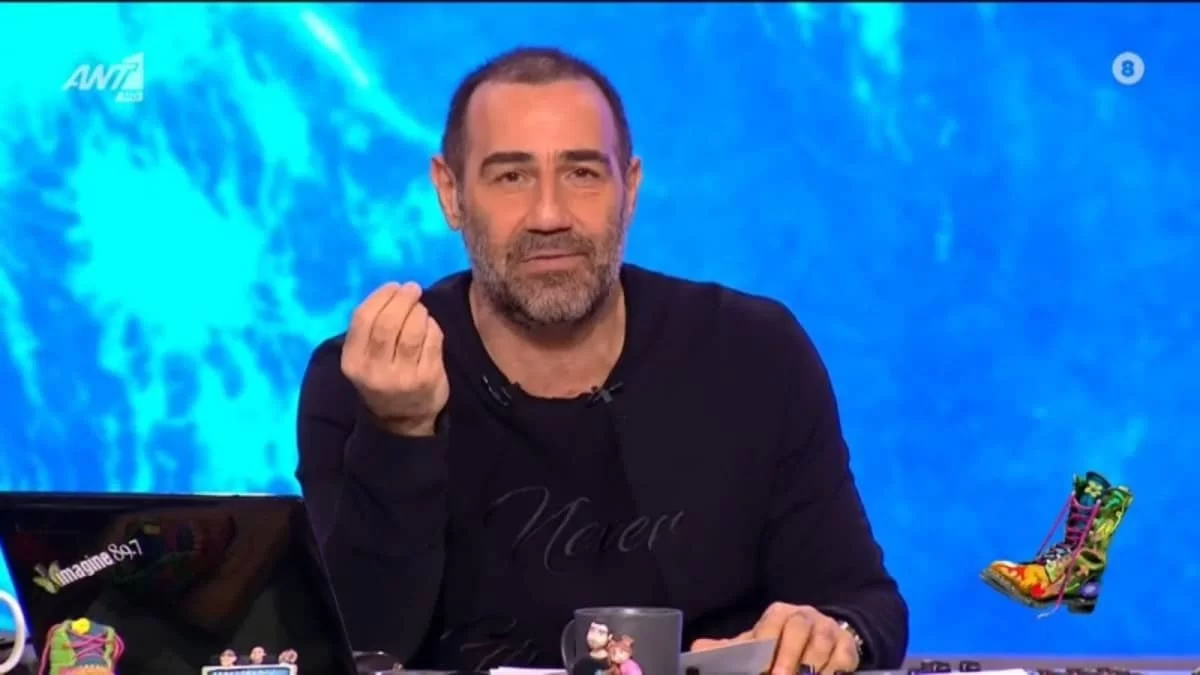 «Ρε άι σιχτίρ...» - Πυρ και μάνια στο αέρα του «Ράδιο Αρβύλα» ο Αντώνης Κανάκης