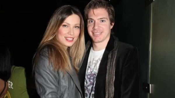 Γοητευτικός 46αρης - Πώς είναι σήμερα ο σύζυγος της Μαριέττας Χρουσαλά, Λέων Πατίτσας