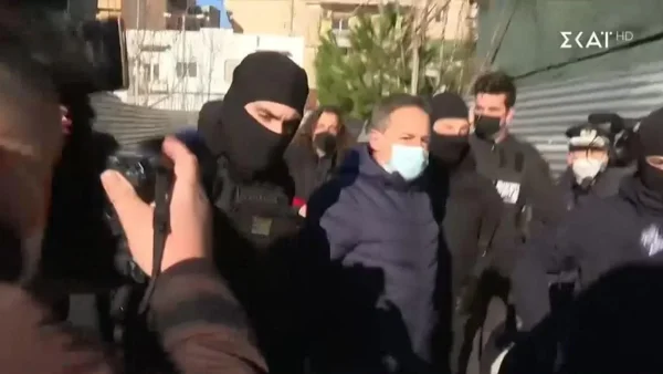 Έφτασε στο δικαστήριο ο Δημήτρης Λιγνάδης - Δρακόντεια τα μέτρα ασφαλείας