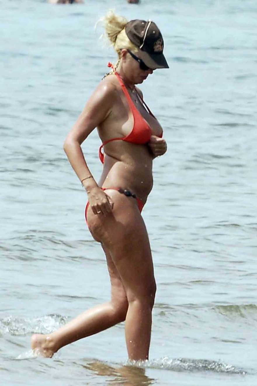 Ελένη Μενεγάκη αρετουσάριστες φώτο