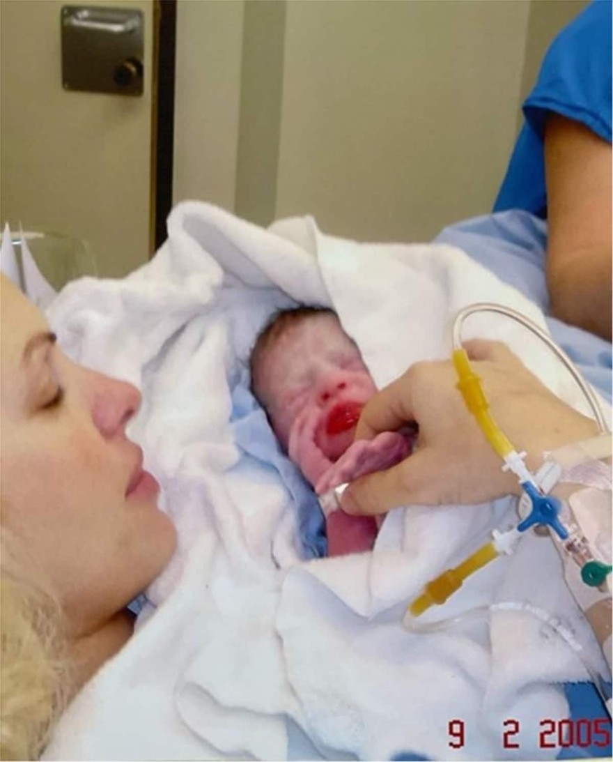 Ελένη Μενεγάκη μαιευτήριο