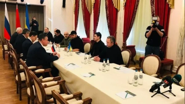 Πόλεμος Ουκρανία: Ολοκληρώθηκαν οι διαπραγματεύσεις μεταξύ των δύο χωρών - Διήρκησαν πάνω από 3 ώρες
