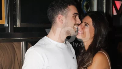 Survivor 5: Ασυγκράτητη η Άσπα Πρεδάρη με τον σύντροφό της στην πρώτη τους έξοδο - Τα φιλιά και οι αγκαλιές