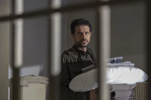 Σασμός: Χαμός στο Twitter με τη φασαρία στη φυλακή - Ποιος είναι ο αιμοβόρος Καραπάνος