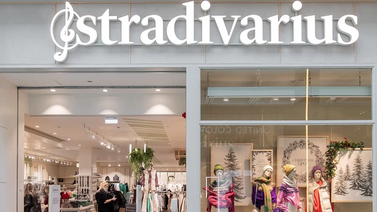 Αυτή είναι η φούστα από τα Stradivarius που κάνει θραύση - Βγαίνει σε τρία χρώματα