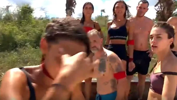 Survivor 5: Το Twitter δίκασε την Ναυσικά και την Βρισηίδα - Κλάμα με τα σχόλια των χρηστών