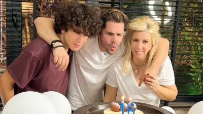 Με μαύρους τοίχους και μαύρο μπάνιο - Το μοντέρνο δωμάτιο του γιου του Γιώργου Τσαλίκη