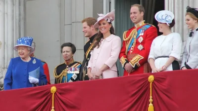 Στιγμές ευτυχίας στο Παλάτι της βασίλισσας Ελισάβετ - Τι συνέβη;