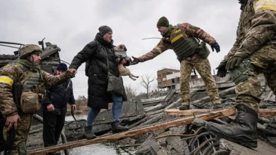 Ένας μήνας από την απαρχή του πολέμου στην Ουκρανία: «Φωνάξτε ότι οι άνθρωποι μετράνε, η ελευθερία μετράει»