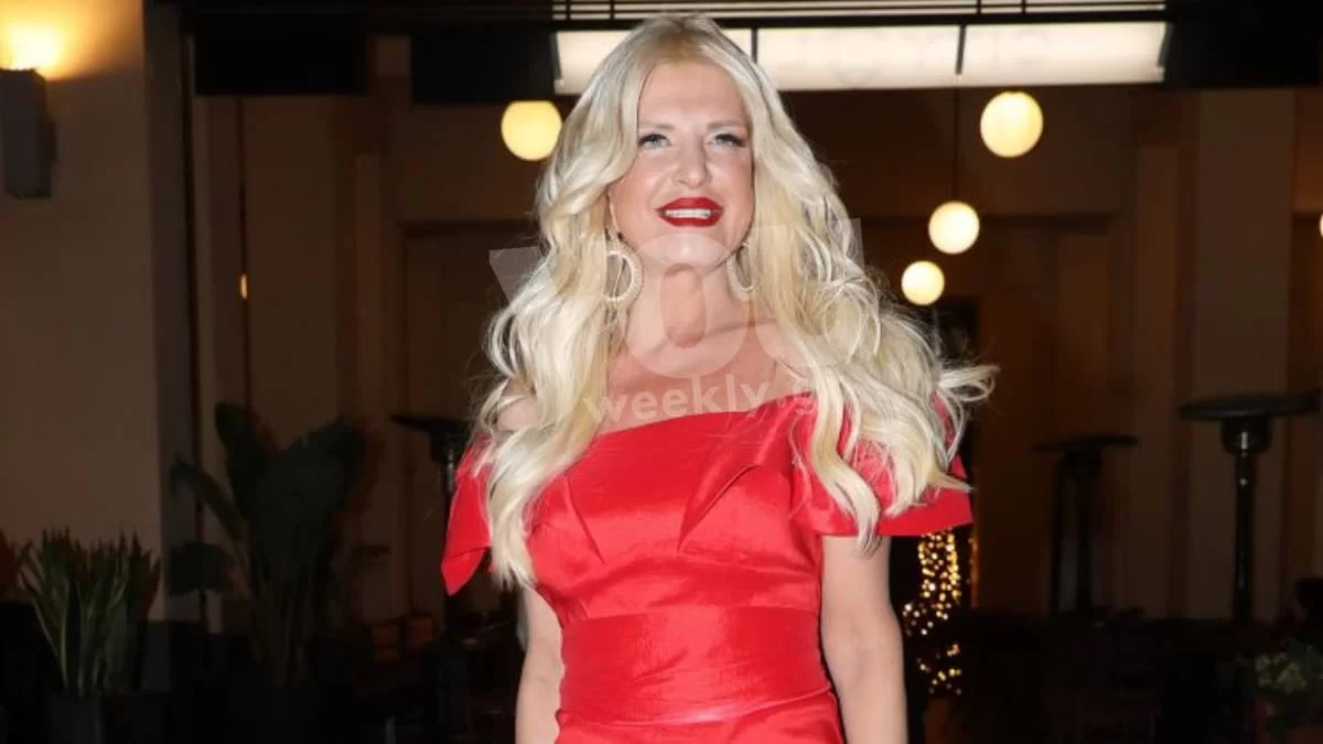 Με μίνι μαύρο φόρεμα - Σούσουρο με την νέα φωτογραφία της Μαρίνας Πατούλη