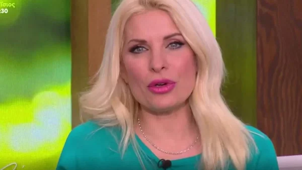 Ελένη Μενεγάκη: Αποκάλυψε στον αέρα της εκπομπής της για ποιο πρόσωπο "φωτιά" μιλούν συνέχεια στο σπίτι της