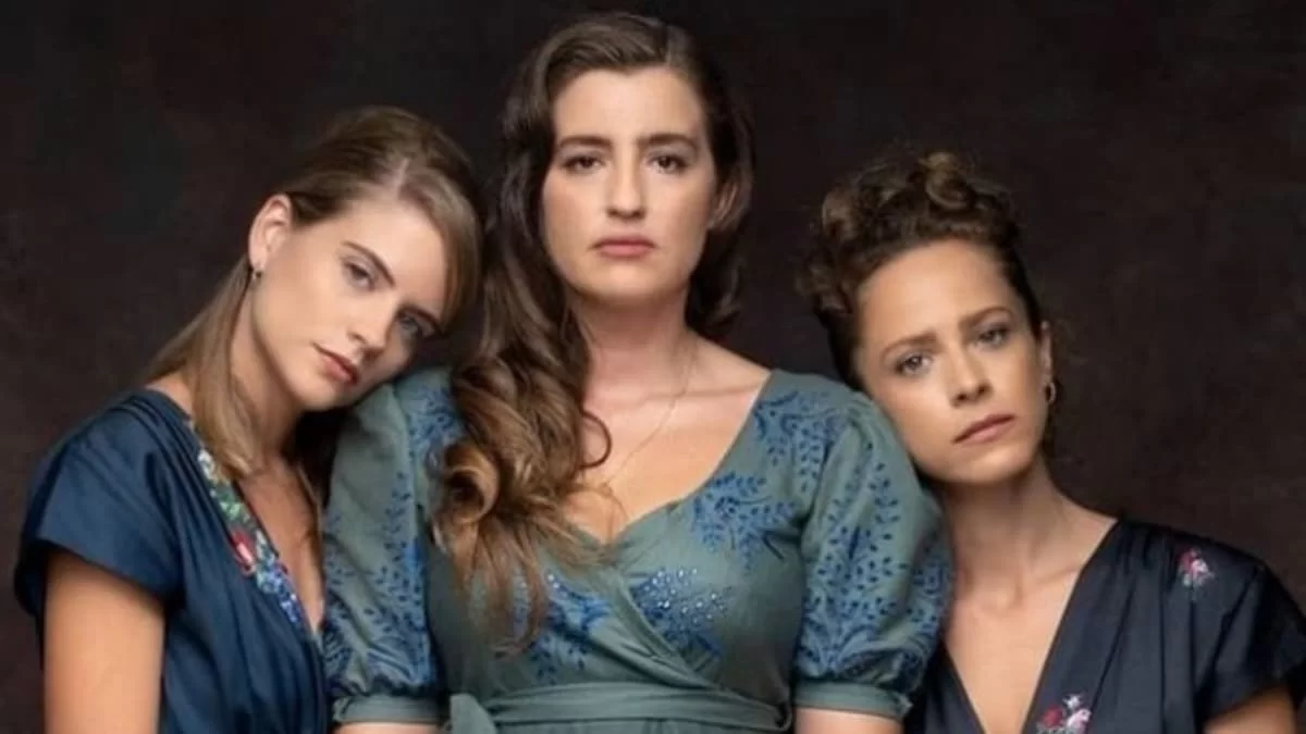 Άγριες Μέλισσες: Στριμώχνεται ο Ακύλας - Το παράνομο φιλί που αλλάζει τα δεδομένα