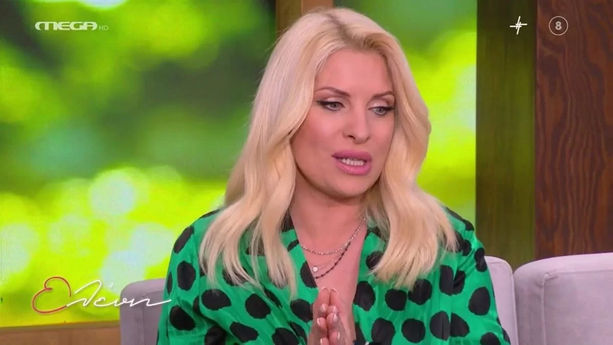 «Το μάθαμε ξαφνικά...» - Το σχόλιο της Ελένης Μενεγάκη για την κηδεία του Δημήτρη Κοντομηνά