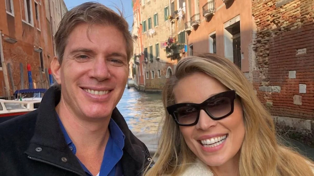 Έχει 16 δωμάτια, 2 πισίνες, γυμναστήριο και spa - Φωτογραφίες από το σπίτι Χρουσαλά και Πατίτσα