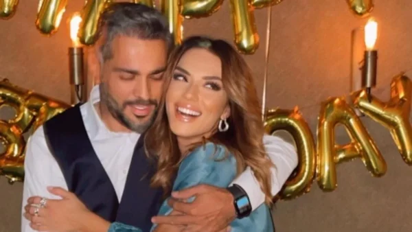 Ξύλινη και τεράστια σαν εστιατορίου - Απίστευτη η κουζίνα στο σπίτι Σουλτάτου και Λασκαράκη