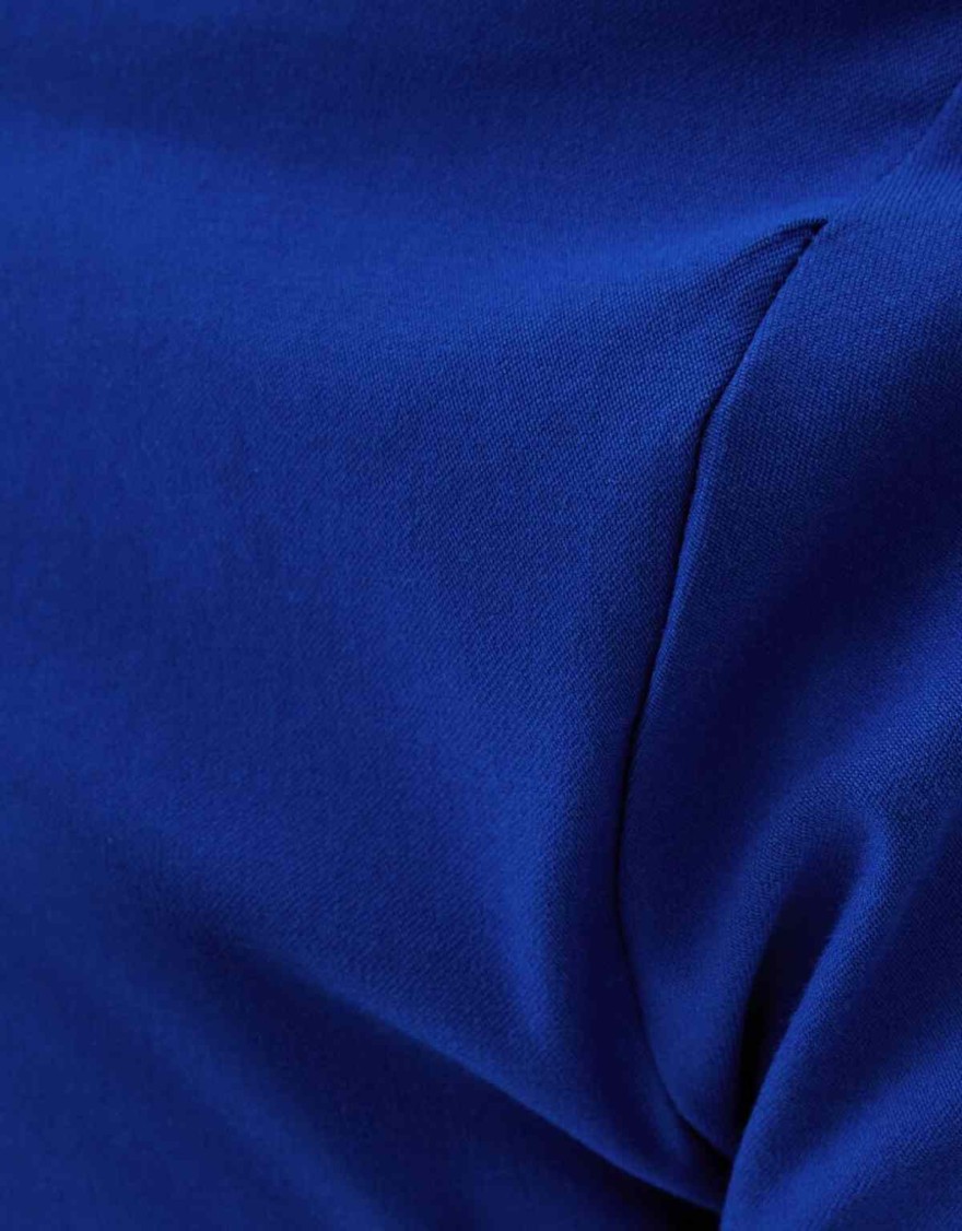 Το μπλε φόρεμα από τα Bershka