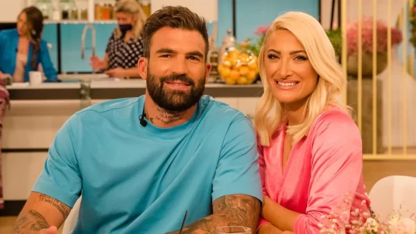 Ιωάννα Τούνη - Δημήτρης Αλεξάνδρου: Πέταξαν χαρταετό και δεν πήγε καθόλου καλά - Τα ξεκαρδιστικά βίντεο