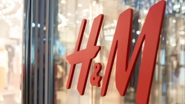 Πρώτο trend για την Άνοιξη - Η πλεκτή φούστα των H&M που έχει σχεδόν ξεπουλήσει