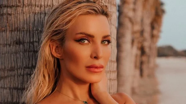 Πέταξε όλα τα εξτέ από πάνω της - Η πραγματική εικόνα της Κατερίνας Καινούργιου