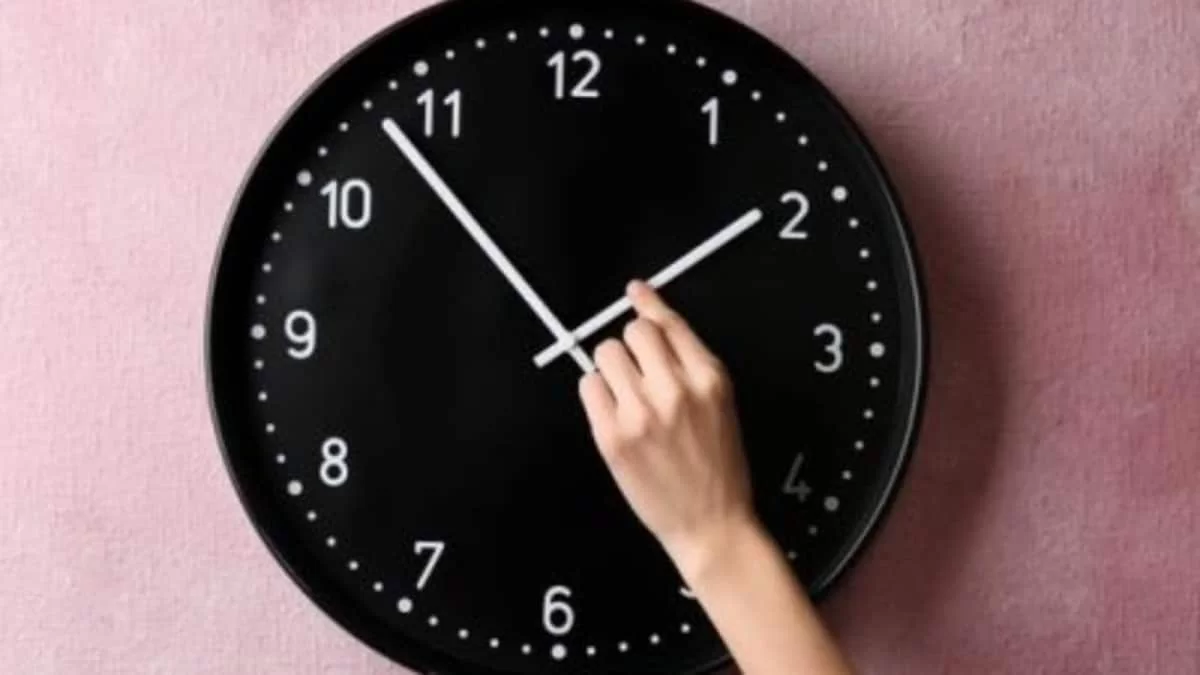 Αλλαγή ώρας: Πότε πάμε όλοι τα ρολόγια μας μια ώρα μπροστά;
