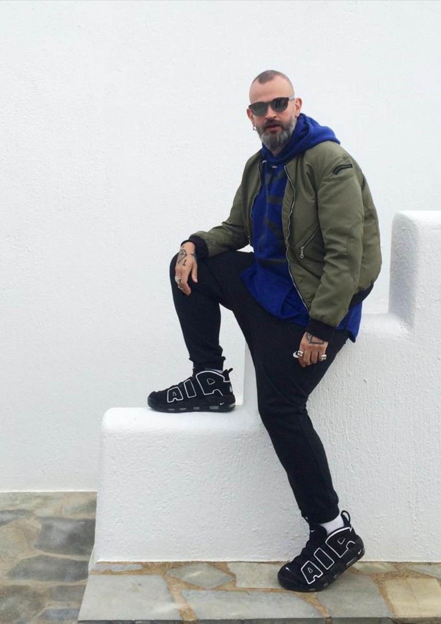 Απόστολος Μητρόπουλος