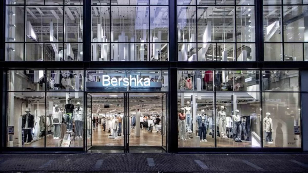 Έχει κάνει "χαμό" το πουλόβερ από τα Bershka που βγαίνει σε τρία χρώματα - Σε τιμή σοκ!