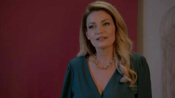 Άσε μας ρε μαμά: Ο Άραβας έρχεται και μια έκπληξη τους περιμένει όλους