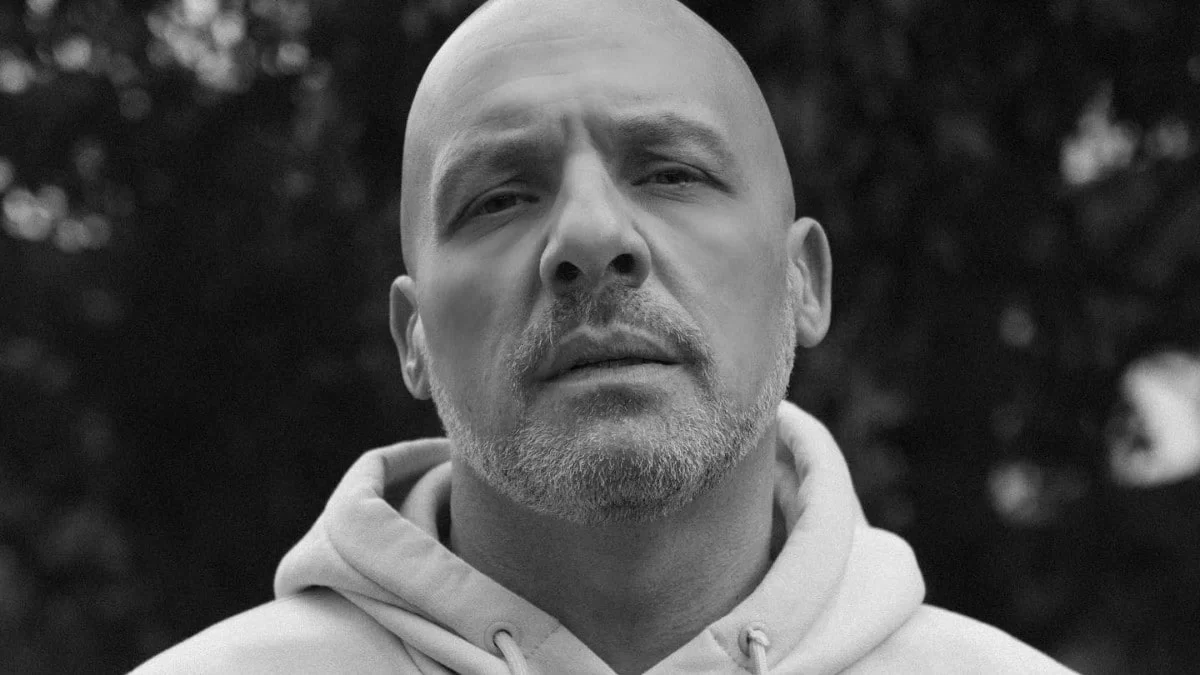 Ρίγη συγκίνησης από τον Νίκο Μουτσινά - Η δημόσια έκκληση του παρουσιαστή