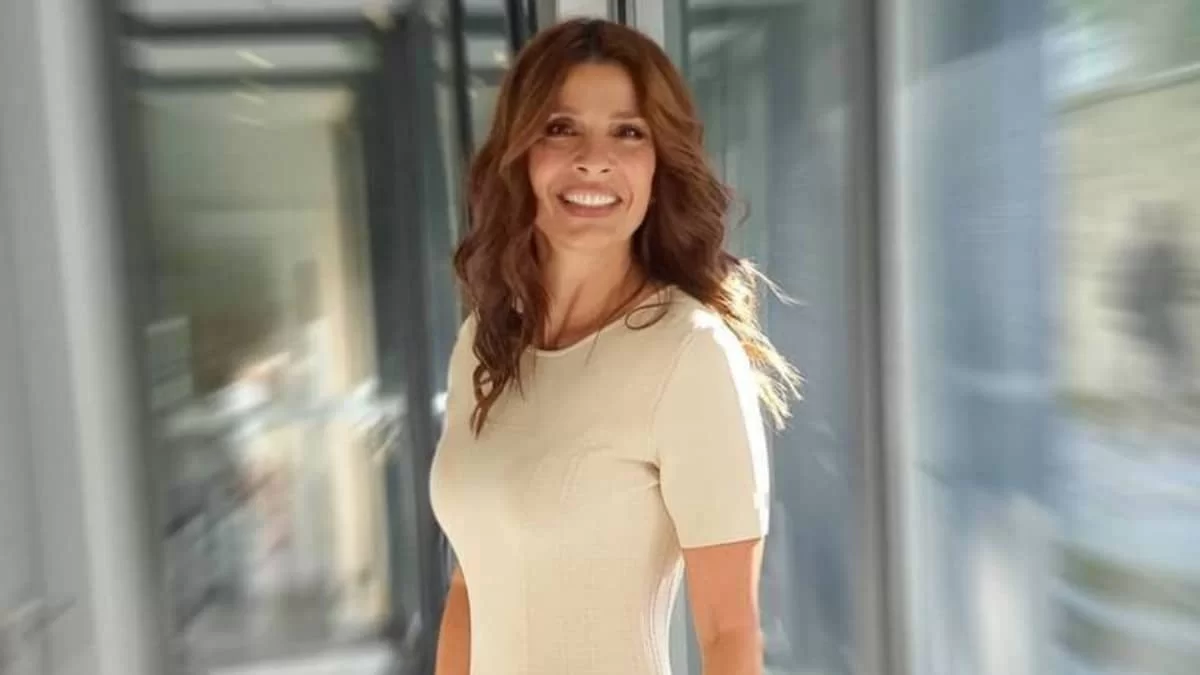 Καλλονές μελαχρινές - Αυτές είναι οι 3 κόρες της Πόπης Τσαπανίδου