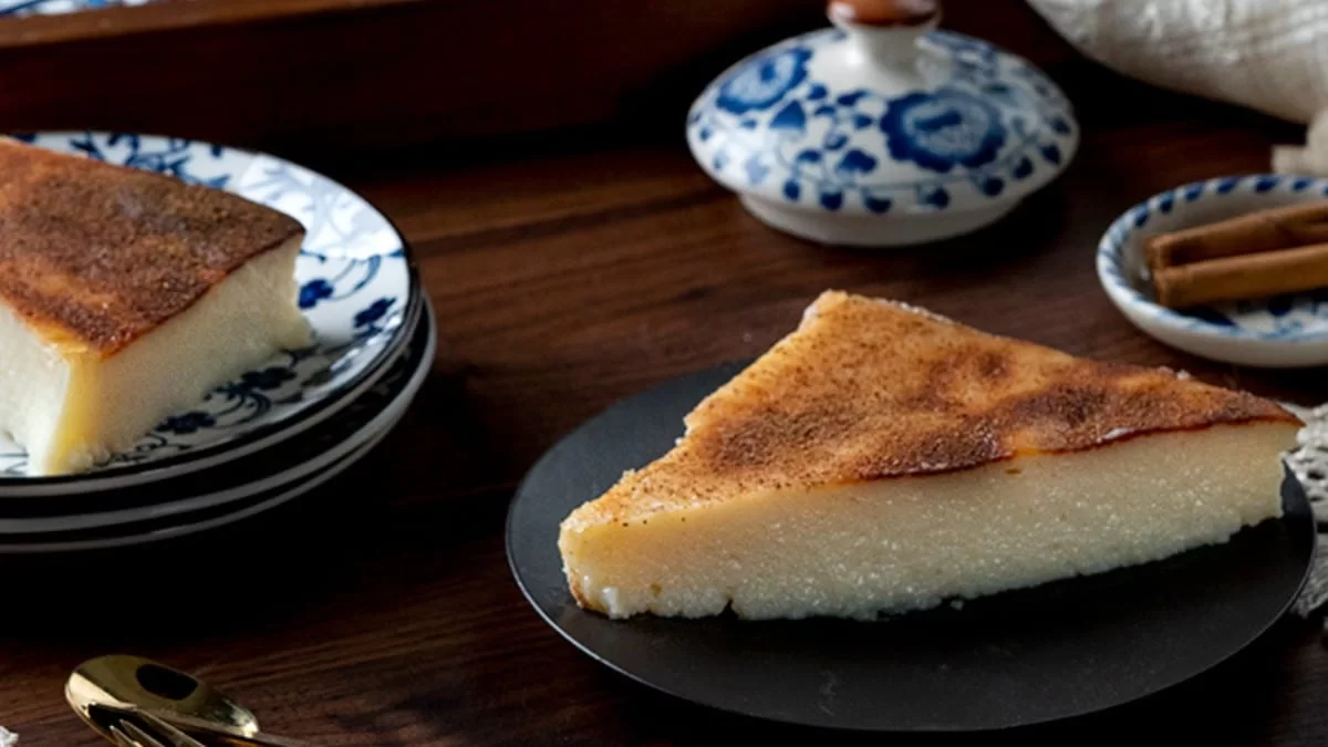 Έτοιμη σε λιγότερη από 1 ώρα - Νόστιμη γαλατόπιτα από την Αργυρώ Μπαρμπαρίγου με κανέλα και ζάχαρη