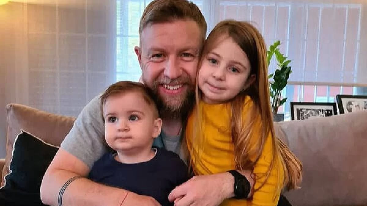 Νατάσα Σκαφιδά: Η τρυφερή ανάρτηση με τον Γιάννη Βάρδη - Πατέρας και κόρη παίζουν μαζί