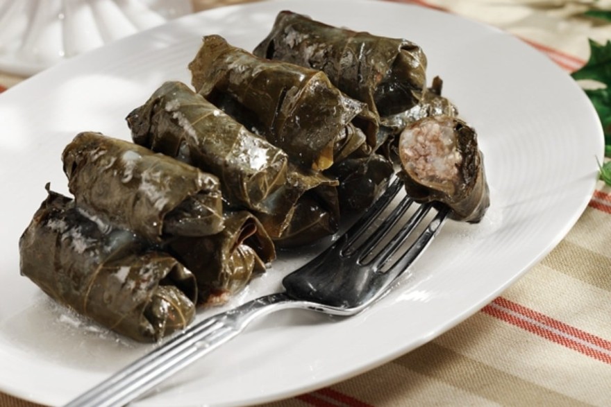 ντολμαδάκια από την Αργυρώ Μπαρμπαρίγου