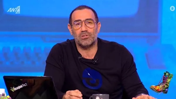 Ράδιο Αρβύλα: Η διαφορετική έναρξη της εκπομπής - «Δεν θέλουμε να σας μαυρίσουμε την καρδιά»