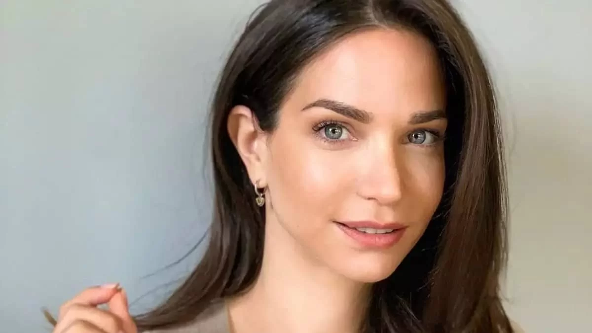 «Θα έλειπε ο μπαμπάς μου..» - Η Κατερίνα Γερονικολού σπάει την σιωπή της για τον λόγο που δεν παντρεύεται