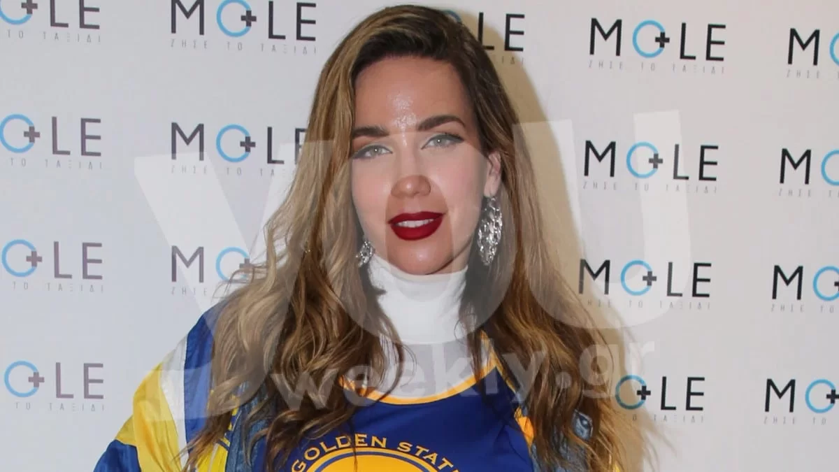 Μπορούσε και καλύτερα - Η Κατερίνα Στικούδη πήγε σε εκδήλωση φορώντας...