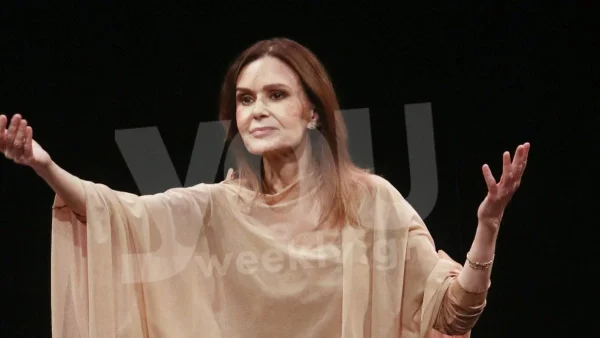 "Υποχρεωτικά στερούμαι..." - Με αυτή τη δίαιτα η Κάτια Δανδουλάκη στα 73 της μοιάζει με μοντέλο