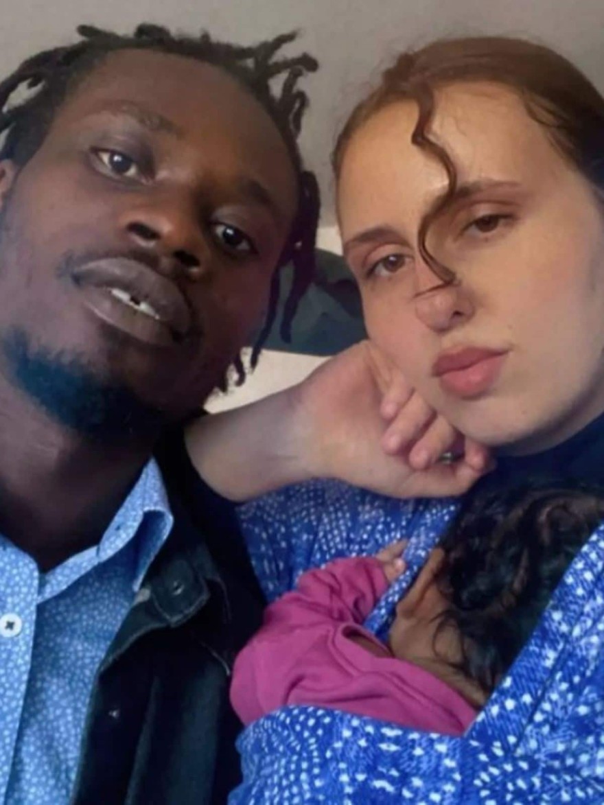 Η Αρετή Κοσμίδου και το μωρό