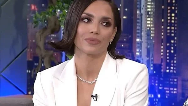 «Δεν ένιωθα ποτέ όμορφη ούτε...» - Η αποκάλυψη της Κρυσταλλίας στο The 2night Show