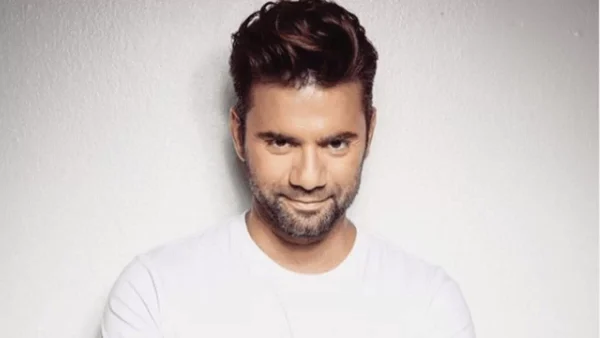 The Masked Singer: Η ανάρτηση "καρφί" του Θοδωρή Μαραντίνη - «Φάε την σκόνη μας...»