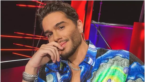 Για φαγητό με τους γονείς του - Φωτογραφίες του Χρήστου Μάστορα με τη μητέρα και τον πατέρα του