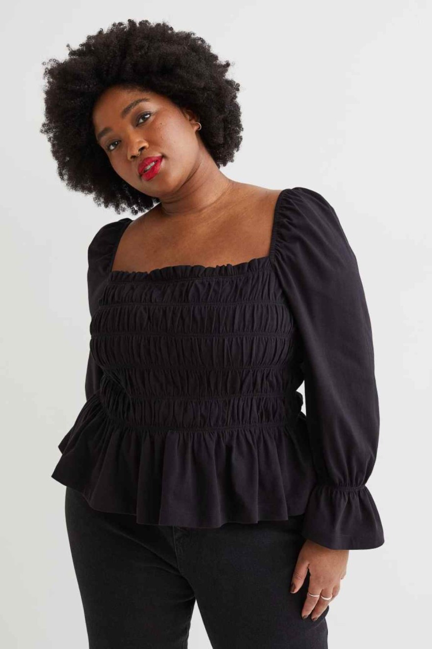 H&M - Η μπλούζα που ξεπουλάει στο λεπτό