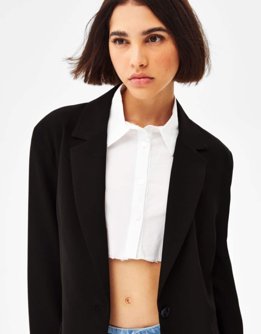 Μαύρο μπλέιϊζερ